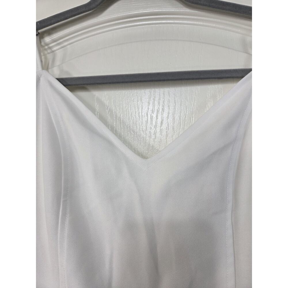 Avec Les Filles White Fitted Wide Leg V-Neck Cropped One-Piece Jumpsuit, Size 2 - Picture 5 of 16